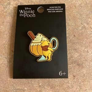 Winnie The Pooh Disney Scented Halloween Pin ( Loungefly)